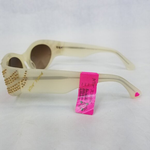 Betsey Johnson Sunglasses Pearlized White Plastic Cat Eye Gold Studs Size Small - Picture 9 of 14
